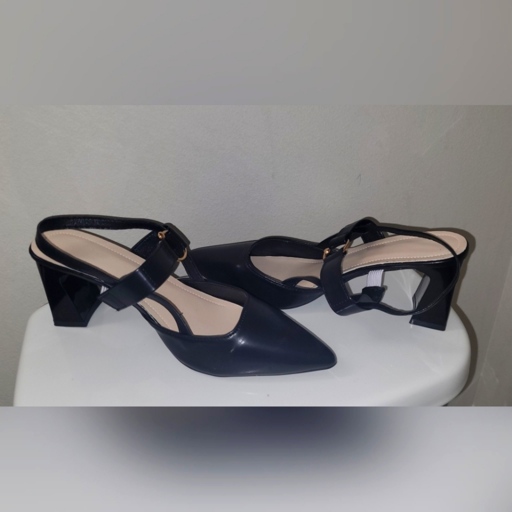 LOVE black size 8 ladies sling back shoes